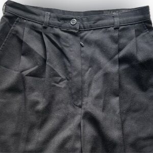 Vintage 100% Wool Pants Petite High Rise Tapered Pleated Preppy in Black